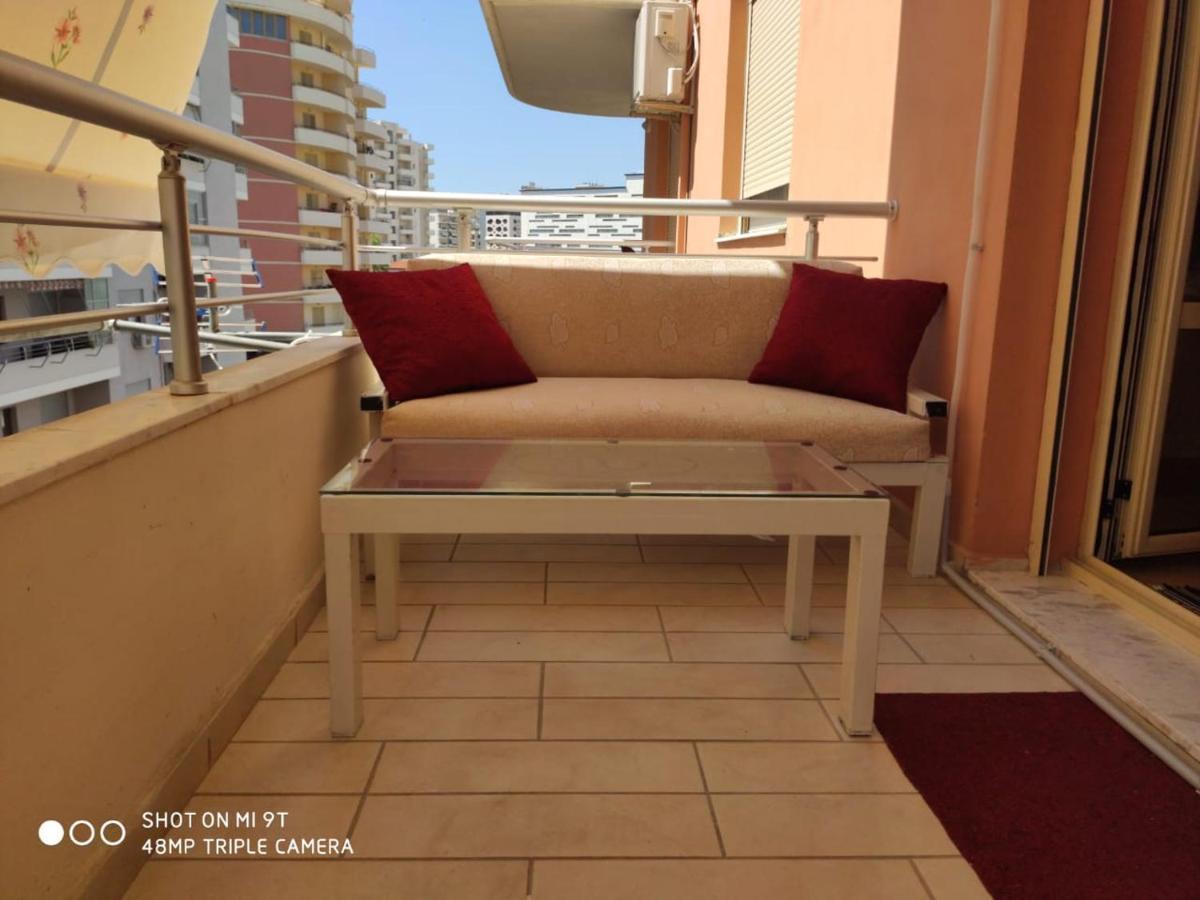 Coastal Retreat - Beach Apartment Vlorë Eksteriør billede