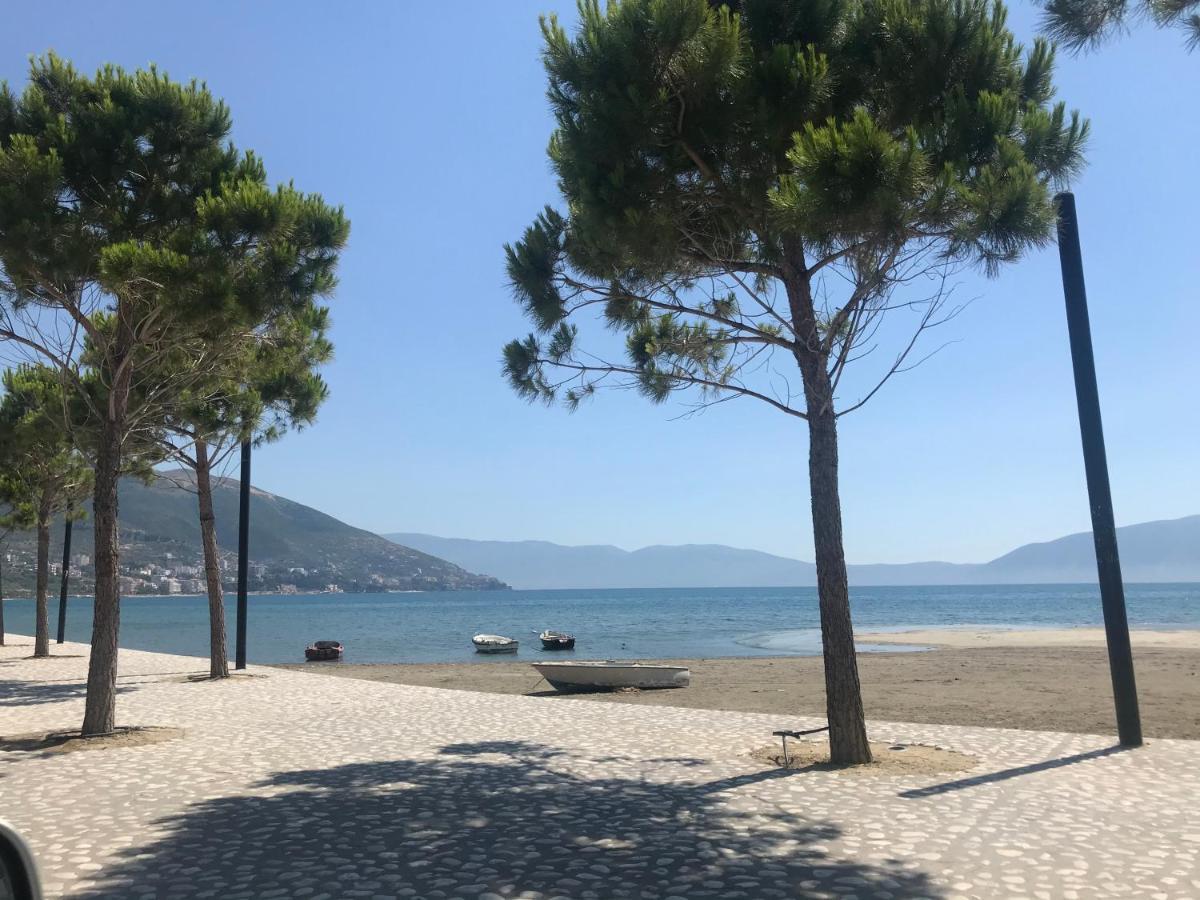 Coastal Retreat - Beach Apartment Vlorë Eksteriør billede