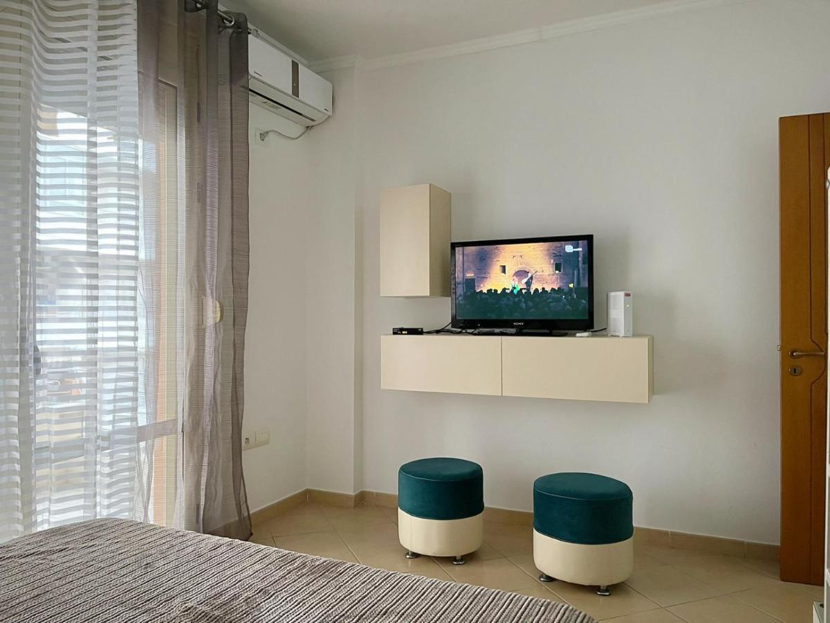 Coastal Retreat - Beach Apartment Vlorë Eksteriør billede